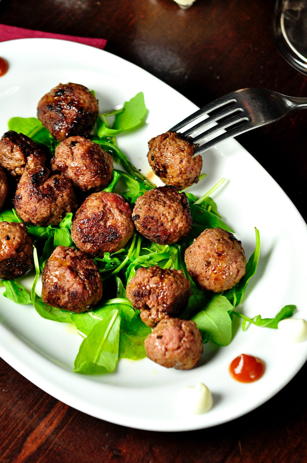 Slow-Cooker Chicken Parmesan Meatballs